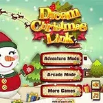 Iloinen lumiukko joulukuusen edessä, ympärillä lahjoja ja lumihiutaleita, taustalla lentävät porot ja teksti Dream Christmas Link