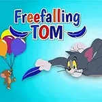 Tom lentää ilmassa pitäen kiinni sinisistä sulista, kun Jerry roikkuu ilmapalloista kirkkalla taustalla