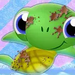 Värikäs piirretty kilpikonna, jolla on suuri hymy ja isoja silmiä, sekä ruskeita laikkuja kuorellaan, vaaleansinisellä ja violetilla, raidallisella ja kuviollisella taustalla