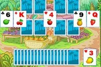 Tri-Fruit Solitaire -korttipeli hedelmien kera