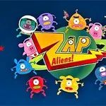 Erivärisiä avaruusolentoja piirroshahmoina vihreän planeetan ympärillä tummansinisellä taustalla, keskellä keltainen ja punainen logo sanoilla Zap Aliens!